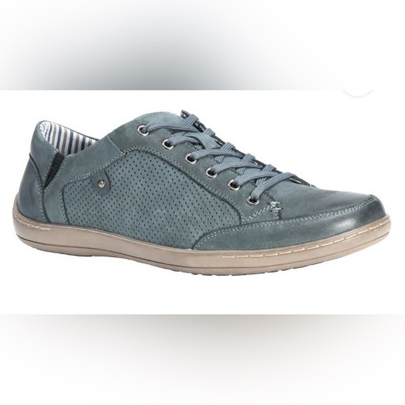 Muk Luks Other - MUK LUKS Men’s Brodi Lace-Up Leather Sneakers